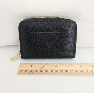Portland Leather Goods Small Zip wallet in black (pebbled leather)